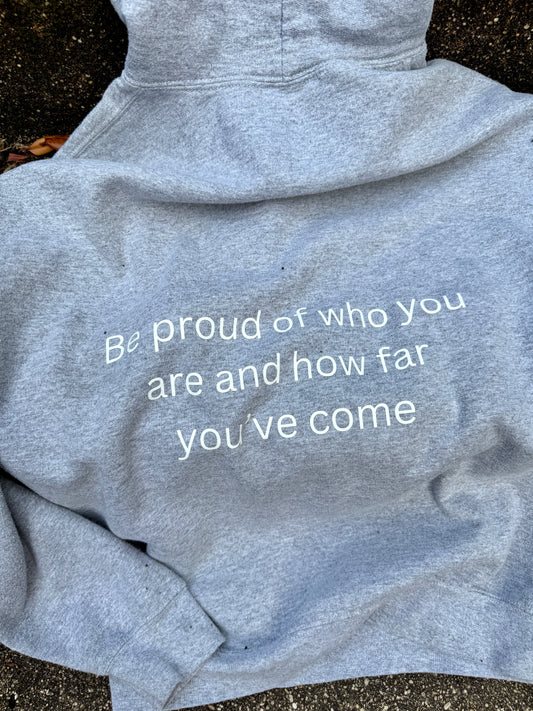 'Proud' hoodie in Sport grey